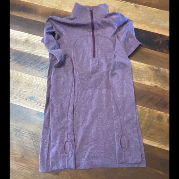 Lululemon Swiftly Quarter Zip, Size 4 - Picture 5 of 9